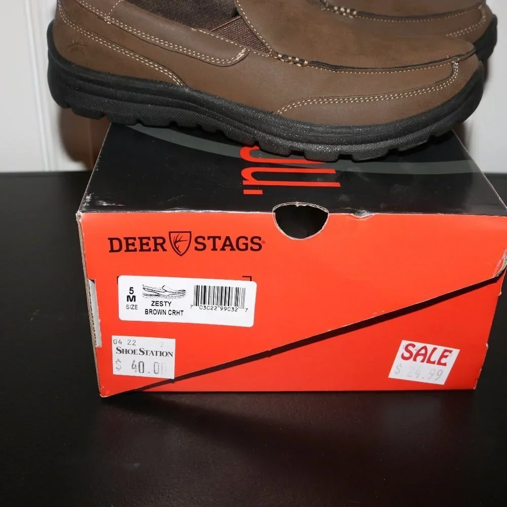Deer Stags youth boys size 8 medium with box worn once our son grew out of them